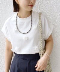 SHIPS WOMEN/【WEB限定】フラワー モチーフ クルーネック TEE/508041746