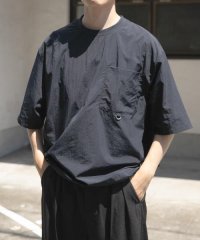 ITEMS URBAN RESEARCH/『撥水/イージーケア/接触冷感/UVカット』タスランナイロンクルーネックドロストTシャツ/508057569