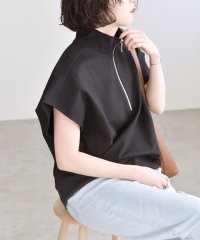 quaranciel/quaranciel:〈洗濯機可能〉ライト ポンチ ハーフジップ フレンチスリーブ TEE/508066104