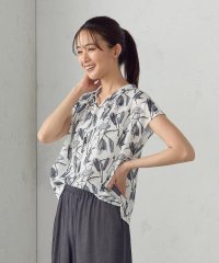 COMME CA ISM /ポリエステルデシンフラワープリント　キャップスリーブブラウス/507929067
