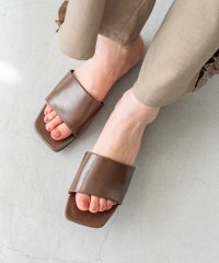 welleg/ウェレッグ welleg スクエアトゥ 大人なフラットサンダル/508076079