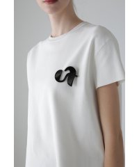 ADORE/イニシャルブローチ/508080414