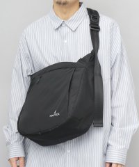 AMS SELECT/エーエムエスセレクト A.M.S.select オールブラック ショルダーバッグ A4収納可/508088294
