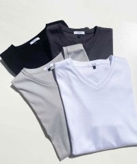a.v.v (MEN)/【接触冷感/ジャケイン】シルケットスムースＶネックＴシャツ【UVカット/綿100％】/508053247
