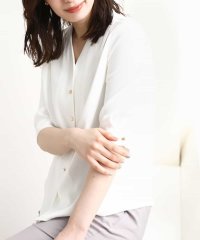 OFUON/Vネックジョーゼットブラウス（五分袖）/洗える/WEB限定サイズあり/508094158