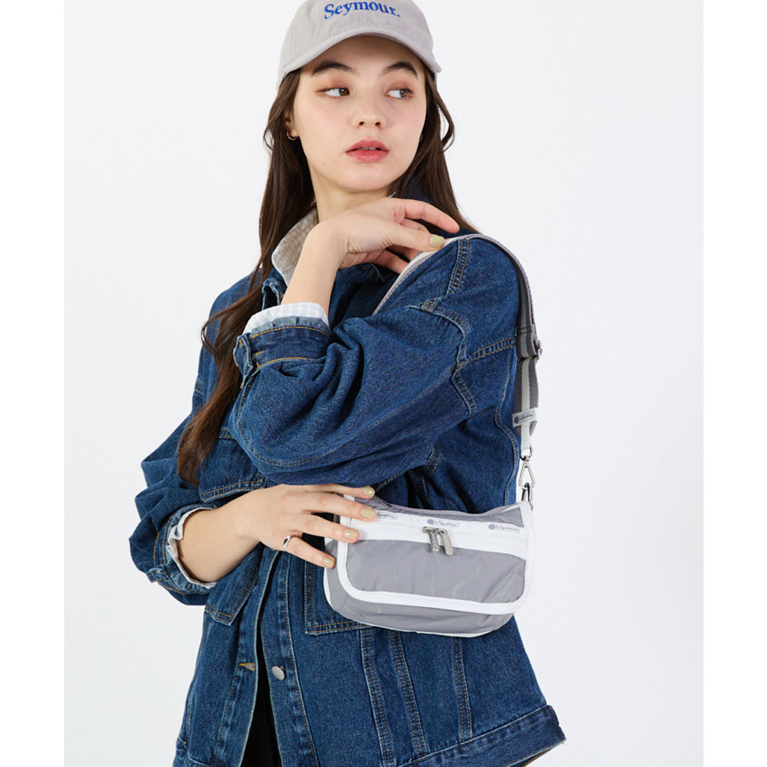 カラバリ豊富★lesportsac SMALL LOAF CROSSBODY バッグ SMALL LOAF CROSSBODY/スペクテイターブラック / LeSportsac
