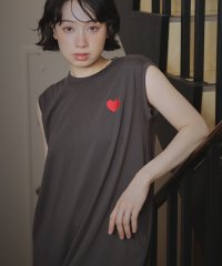 Ampirula/アンピルーラ Ampirula ワンポイントハート刺繍コクーンロングワンピース/508096953