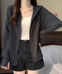 SEU/エスイーユー SEU 【指穴付き・フード付き】長袖ラッシュガード UVカット 日焼け止めパーカー 薄手/508102202