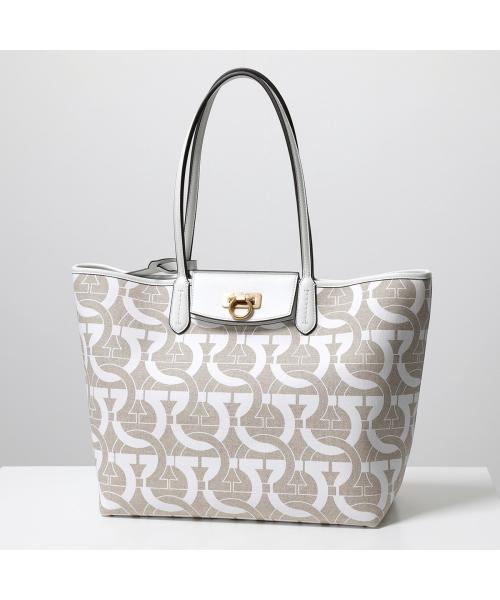 フェラガモ(FERRAGAMO)(FERRGM)の通販 - d fashion フェラガモ(FERRAGAMO)(FERRGM)の通販 - d fashion