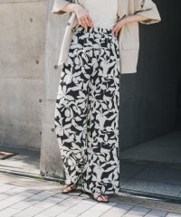 SENSE OF PLACE by URBAN RESEARCH/リーフプリントイージーパンツ/508109748