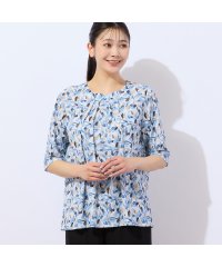 MISSEL/【洗える・日本製】フェザー柄タックTシャツ/508114058
