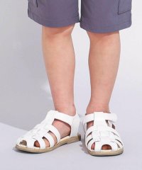 BeBe/ロゴ型押しストラップカメサンダル(13~19cm)/508090675