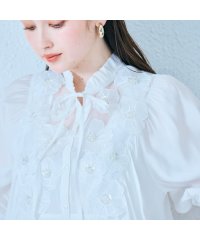 Audie a Muses/スパンコール付きフラワーモチーフブラウス/508119218