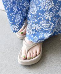 SHIPS any WOMEN/OOFOS: OOMEGA ウーメガ トング サンダル/508123706