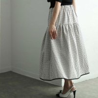 Sawa a la mode/サワアラモード Sawa a la mode 大人可愛いパイピング裾のドット柄フレアスカート/508124810