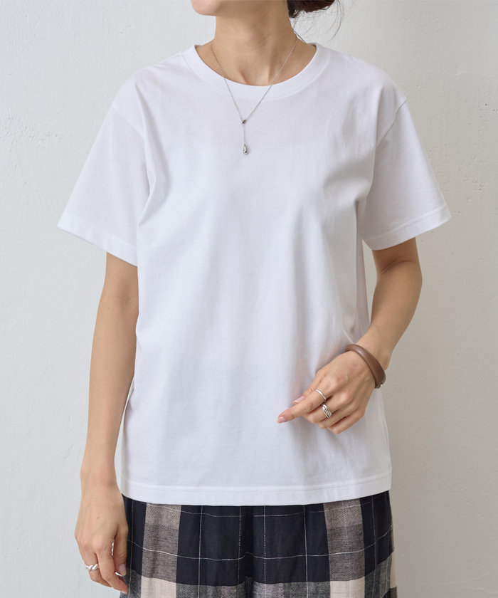 【ビアズリー】24SS イニシャルフレアTシャツ 美品 刺繍 白 半袖 ビアズリー beardsley（レディースTシャツ、カットソー