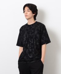 COMME CA ISM MENS/エンボスプリント Ｔシャツ/508115469