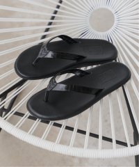 EDIFICE/ISLAND SLIPPER(アイランドスリッパ) 別注クロコ ナローストラップサンダル/508140958