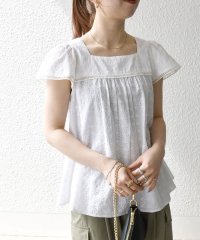 SHIPS any WOMEN/SHIPS any:〈洗濯機可能〉エンブロイダリー シャンブレー フレア ギャザー ブラウス/508144014