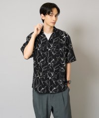 a.v.v (MEN)/【イージーケア/速乾/接触冷感】線画プリント五分袖オープンカラーシャツ/508004928