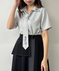 NICOLE CLUB/ネクタイ付き2way刺繍ブラウス/508090644