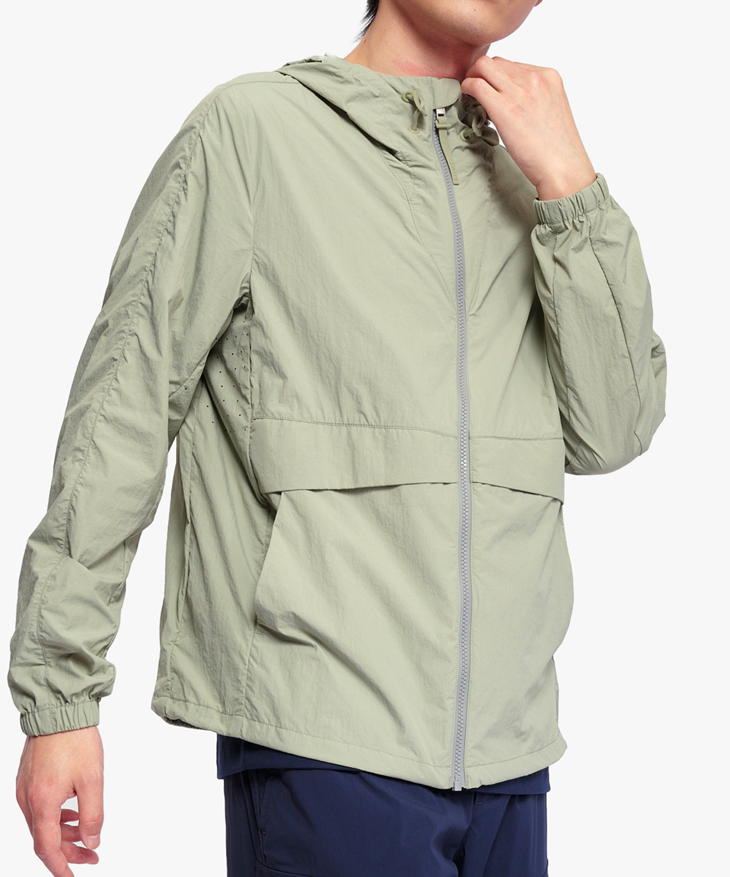 エーグル AIGLE 撥水ライトウェイトフーデッドジャケット