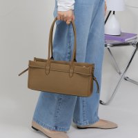 BASE/【LA MARGE】【本革】ベルトデザイン 横長 ロングハンドルバッグ/508145739