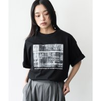 mili an deni/ミリアンデニ mili an deni 半袖シティスケープフォトプリントTシャツ/508150826