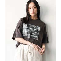 mili an deni/ミリアンデニ mili an deni 半袖シティスケープフォトプリントTシャツ/508150826