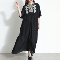 Sawa a la mode/サワアラモード Sawa a la mode ナチュラルな可憐さに惹かれる花柄刺繍ワンピース/508151857