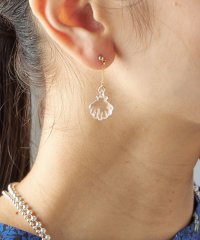SHIPS WOMEN/【SHIPS別注】HARIO:シェル モチーフ ピアス/508153450