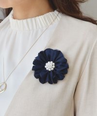 styiro/スタイロ styiro パール付チュールサテンコサージュ/508154429