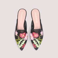 PRETTY BALLERINAS/プリティ・バレリーナ Pretty Ballerinas ELLA flower crochet mules / エラ フラワー クロシェ ミュール ポインテッ/507866281