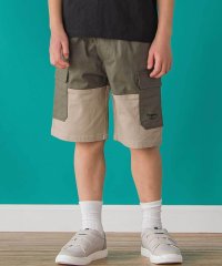 BeBe Petits Pois Vert/【店舗限定】バイカラーカーゴポケットハーフパンツ(95~150cm)<br>/508144850