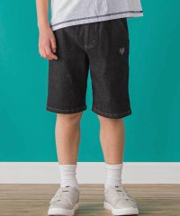 BeBe Petits Pois Vert/【店舗限定】ワンポイント刺しゅうデニムハーフパンツ(95~150cm)<br>/508144851