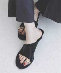 NOBLE/《WEB限定追加2》LE VERNIS/ルベルニ Toe ring sandals/508170944