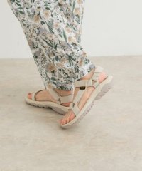 URBAN RESEARCH DOORS/Teva　HURRICANE XLT2/508171566
