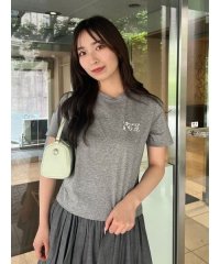 FRAY I.D/ビジューエンブロイダリーロゴTシャツ／ウォッシャブル/508173057