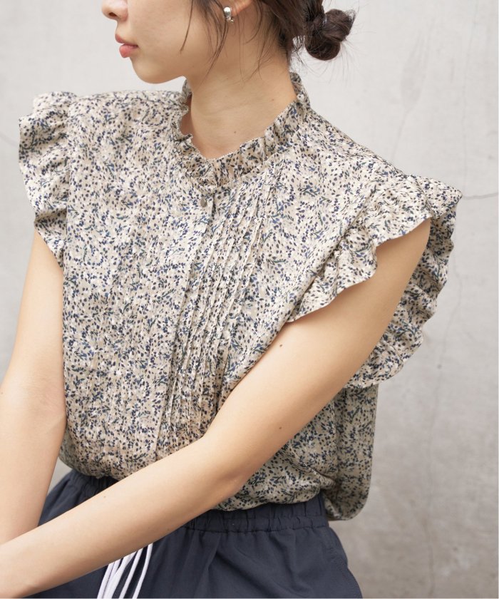 送料無料の商品 WEB限定/追加予約》ミュゲットパターンピンタックフリル シャツ/ブラウス(半袖/袖なし)
