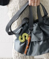 SHIPS WOMEN/【WEB限定】チャーム 付き フリル 巾着 ショルダー/508173528