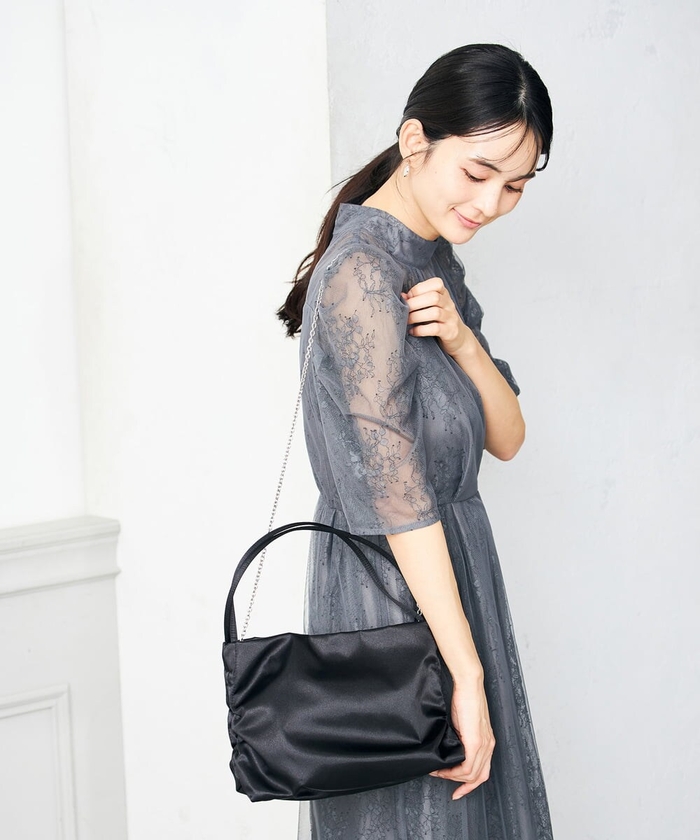 セール10%OFF】サテンギャザーバッグ(507790967) | アー・ヴェ セール10%OFF】サテンギャザーバッグ(507790967) | アー・ヴェ