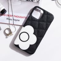 MARY QUANT/マリークワント MARY QUANT スマホケース iPhone16e ケース デイジー パッチキルト シェル レディース アイフォン/508181050