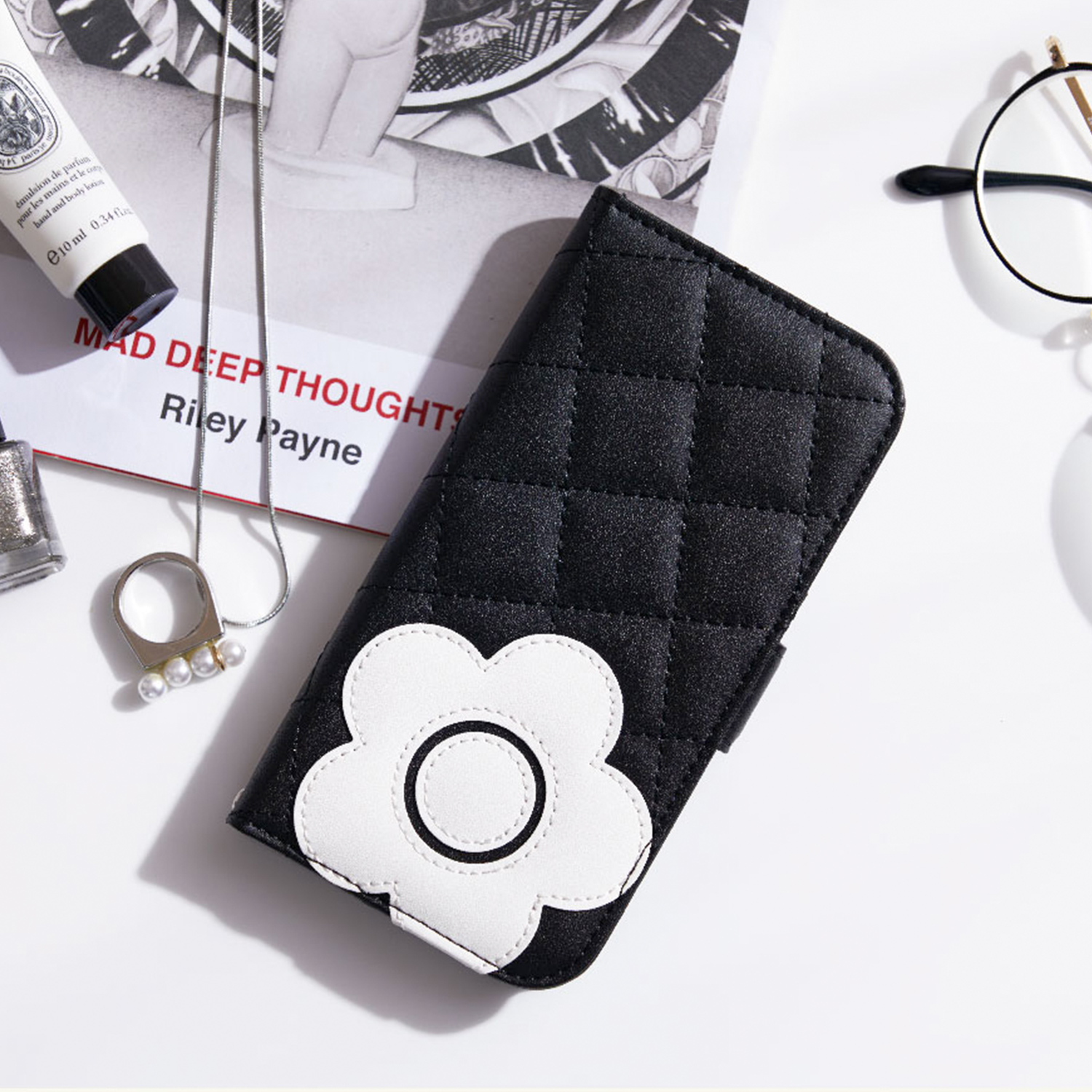 マリークワント MARY QUANT スマホケース iPhone16e ケース 手帳