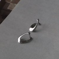 Noelmarket/ノエルマーケット Noelmarket ピアス 金属アレルギー対応 フープピアス つけっぱなし 18k シンプル 仕事 おしゃれ オフィス クール ねじれ/508181168