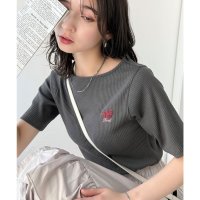 Classical Elf/クラシカルエルフ Classical Elf 胸元にキュン。ハートサガラ刺繍テレコリブ素材ボートネックTシャツ（半袖）/508182021