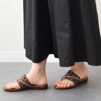 ITALIAN SHOEMAKERS/イタリアンシューメーカーズ ITALIAN SHOEMAKERS ラインストーンストラップトングサンダル/508102459