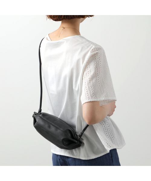 Pikku Karla ショルダーバッグ | レザーバッグ | バッグ