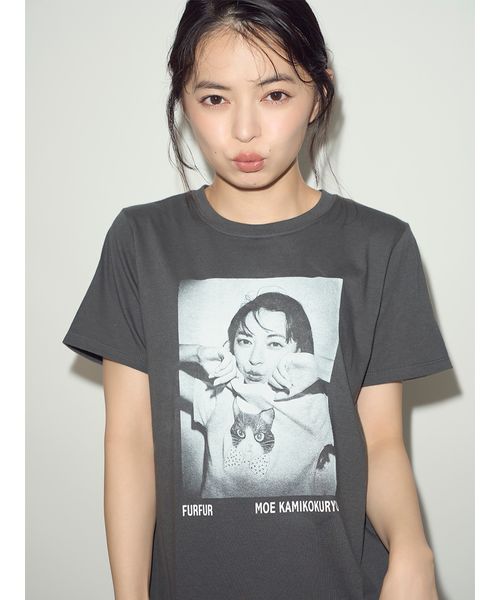 上國料萌衣コラボ】モノクロポートレートメモリアルTシャツ