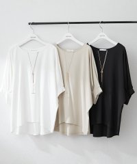 NICE CLAUP/OLIVE des OLIVE OUTLET/人気デザインが再登場！ネックレス刺繍Tシャツ/508192529