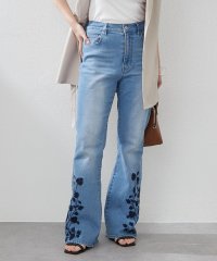 NICE CLAUP/OLIVE des OLIVE OUTLET/【WEB先行予約】フラワー刺繍デニムフレアパンツ/508193326